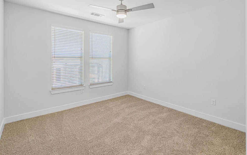 B2 - 2 bedroom floorplan layout with 2 bathrooms and 1139 square feet (View 5
)