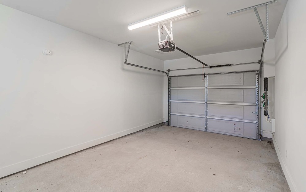 TH1 - 1 bedroom floorplan layout with 1.5 bathroom and 1844 square feet (View 4
)