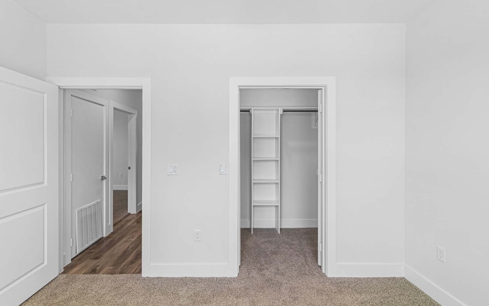 TH2 - 2 bedroom floorplan layout with 2.5 bathrooms and 1671 square feet (View 4
)