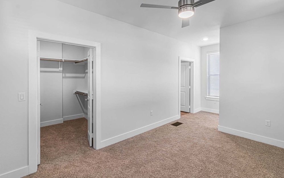 TH1 - 1 bedroom floorplan layout with 1.5 bathroom and 1844 square feet (View 7)