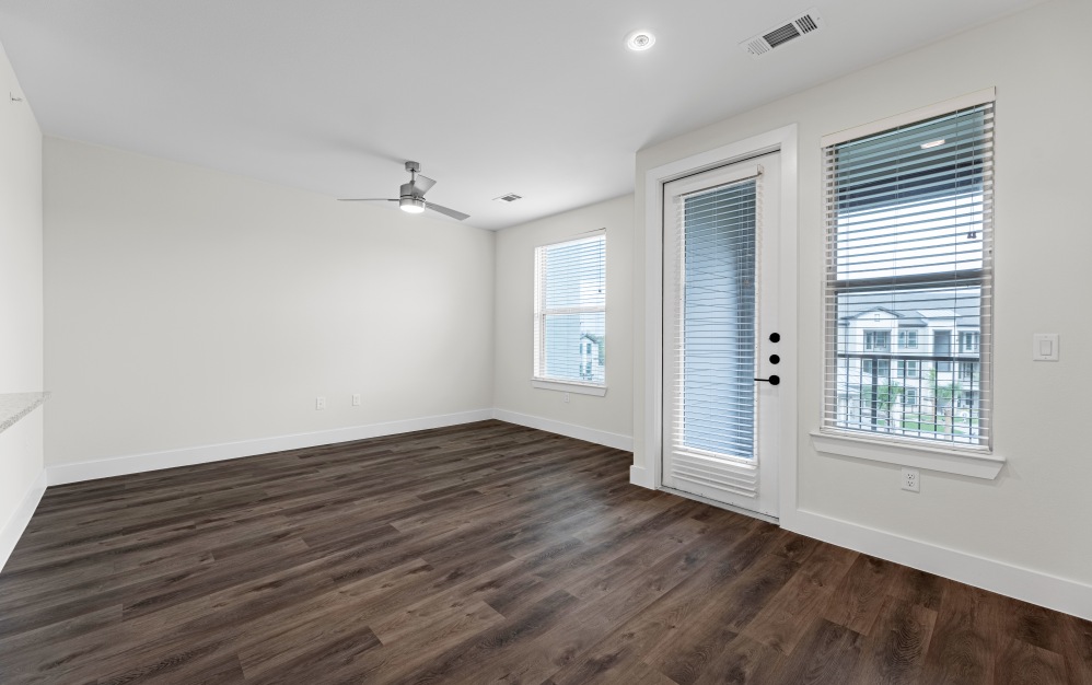 Living room & Dining Room