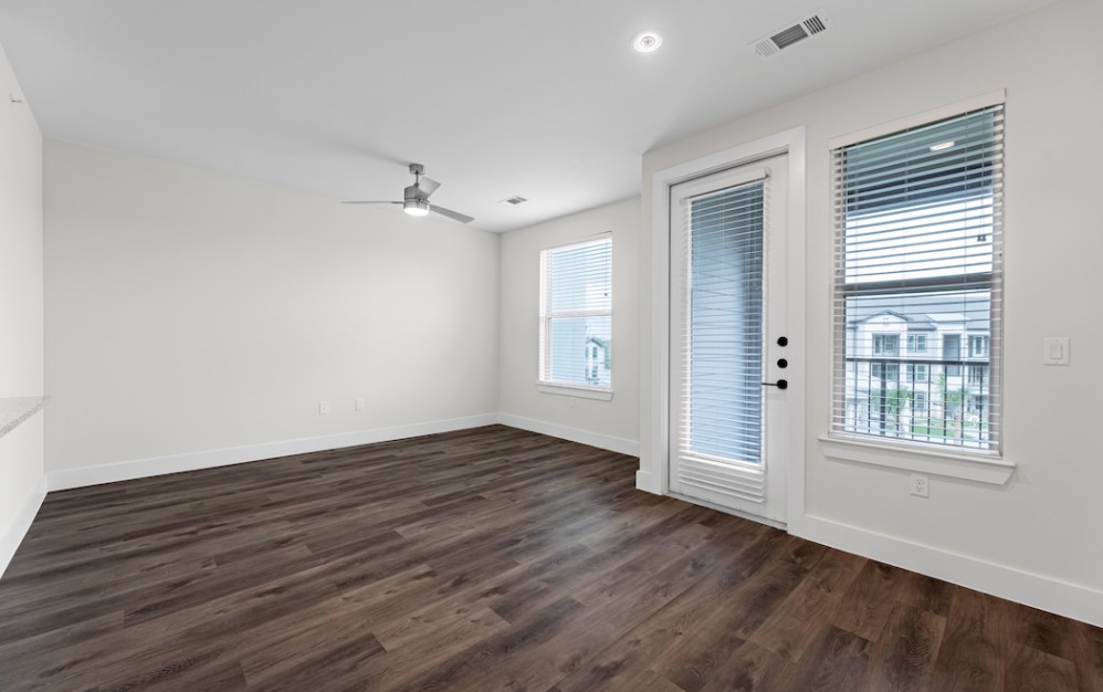 Living room & Dining Room